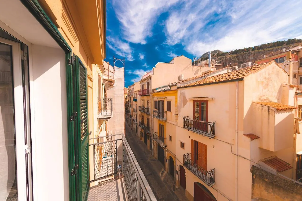 Taliammari Hotel Cefalu Italy